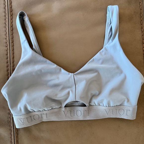 Vuori Women's Slate Blue Sports Bra - Picture 5 of 7